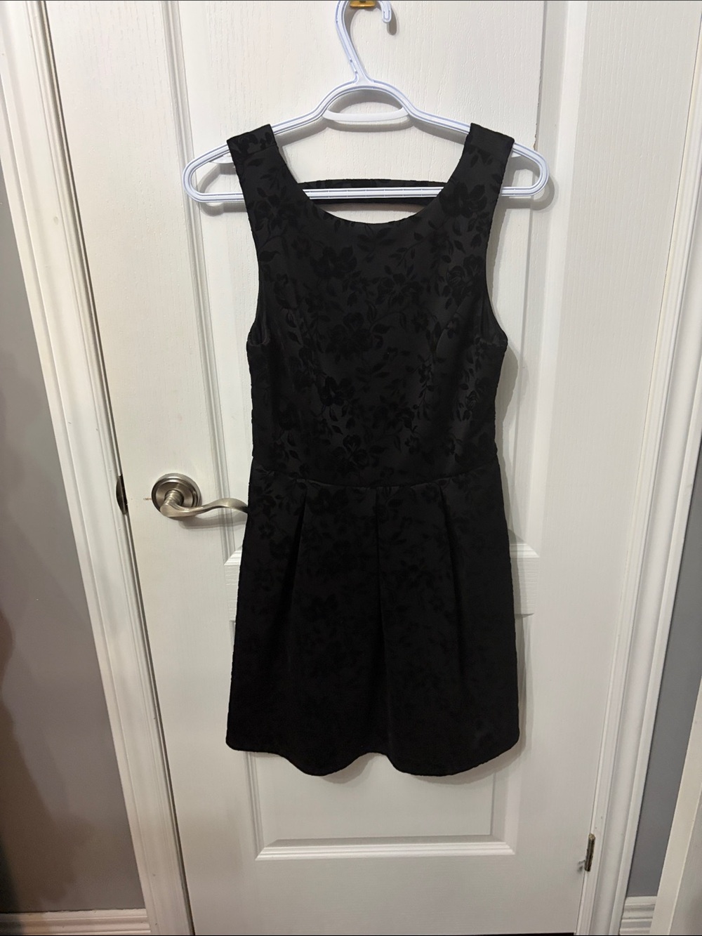 Dex Black Floral Jacquard Midi Dress